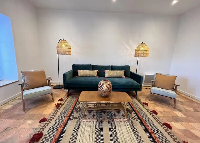 Дом отдыха La Maison Du Donjon - Visite Guidee - Reve Au Mans